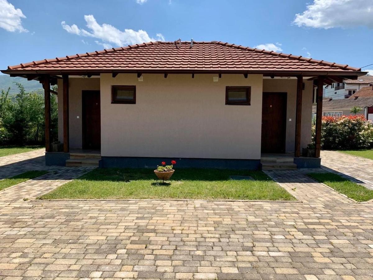 Konak Nestor Bungalows Скопие Екстериор снимка
