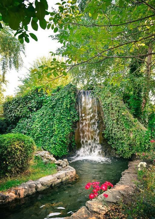 Konak Nestor Bungalows Скопие Екстериор снимка